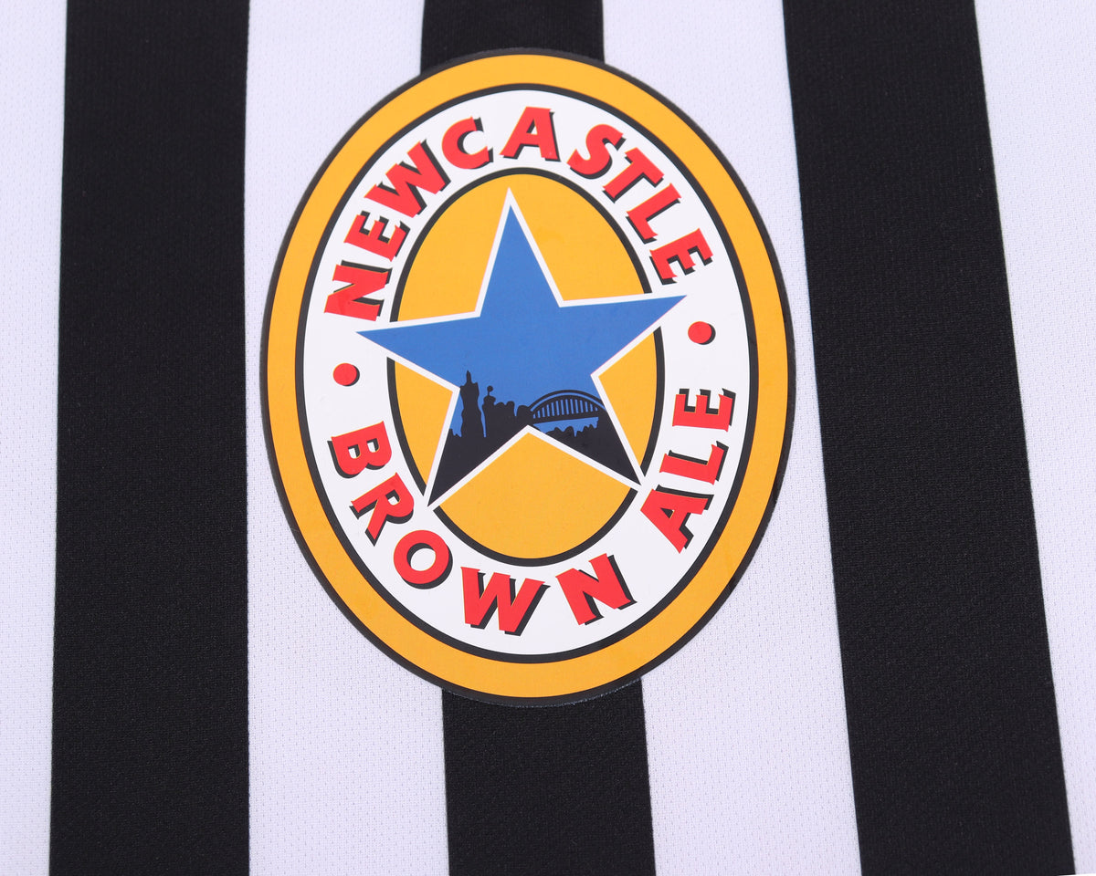 Kit infantil NewCastle RetrƓ Home 97/98 - Preto e Branco