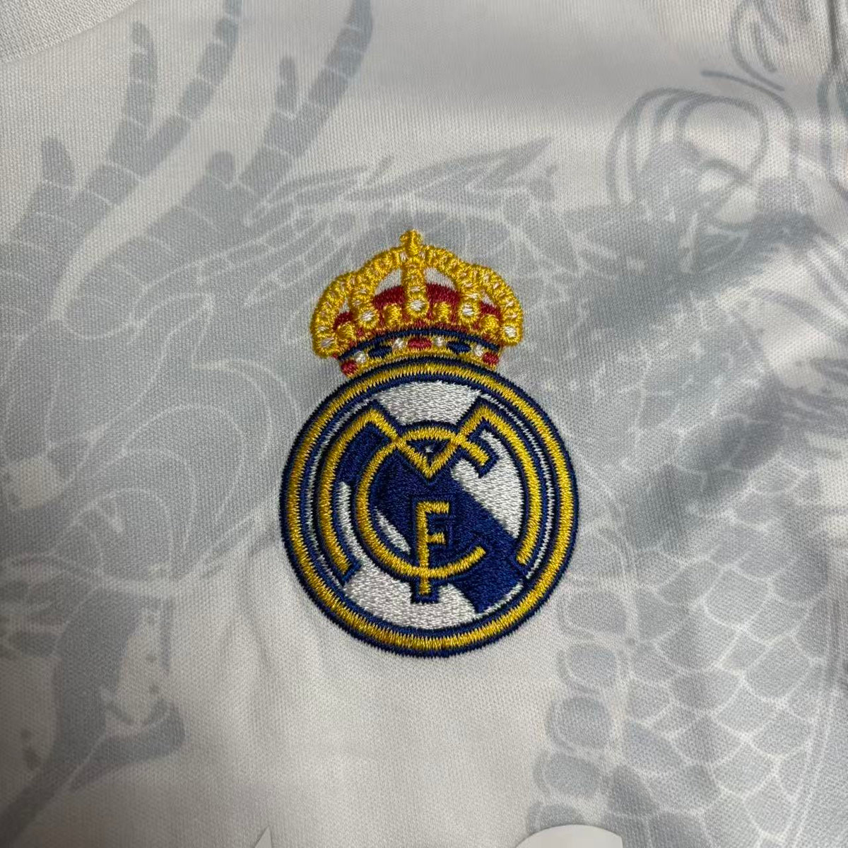 Kit Infantil Real Madrid Edição Especial Dragão 25/26 - Preto e Branco
