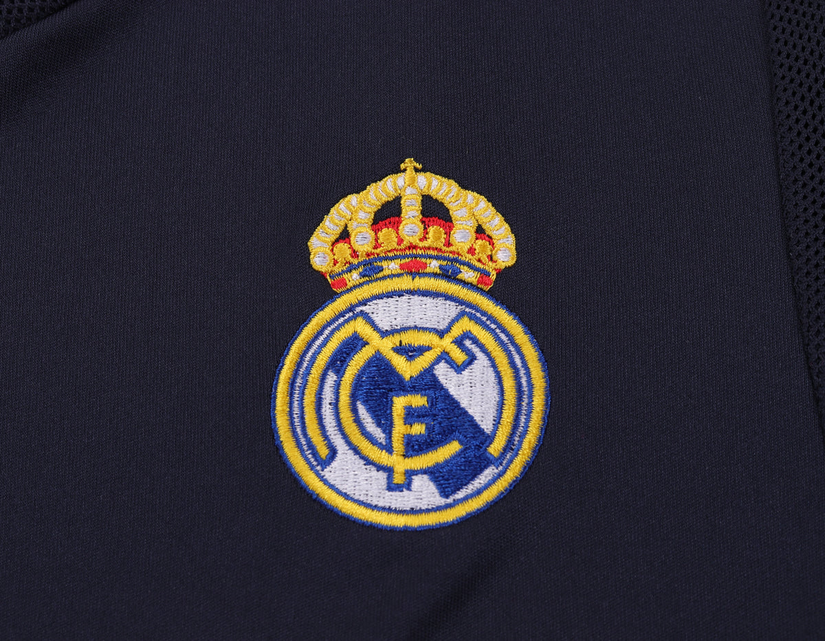 Kit Infantil Real Madrid Away RetrƓ 02/03 - Preto