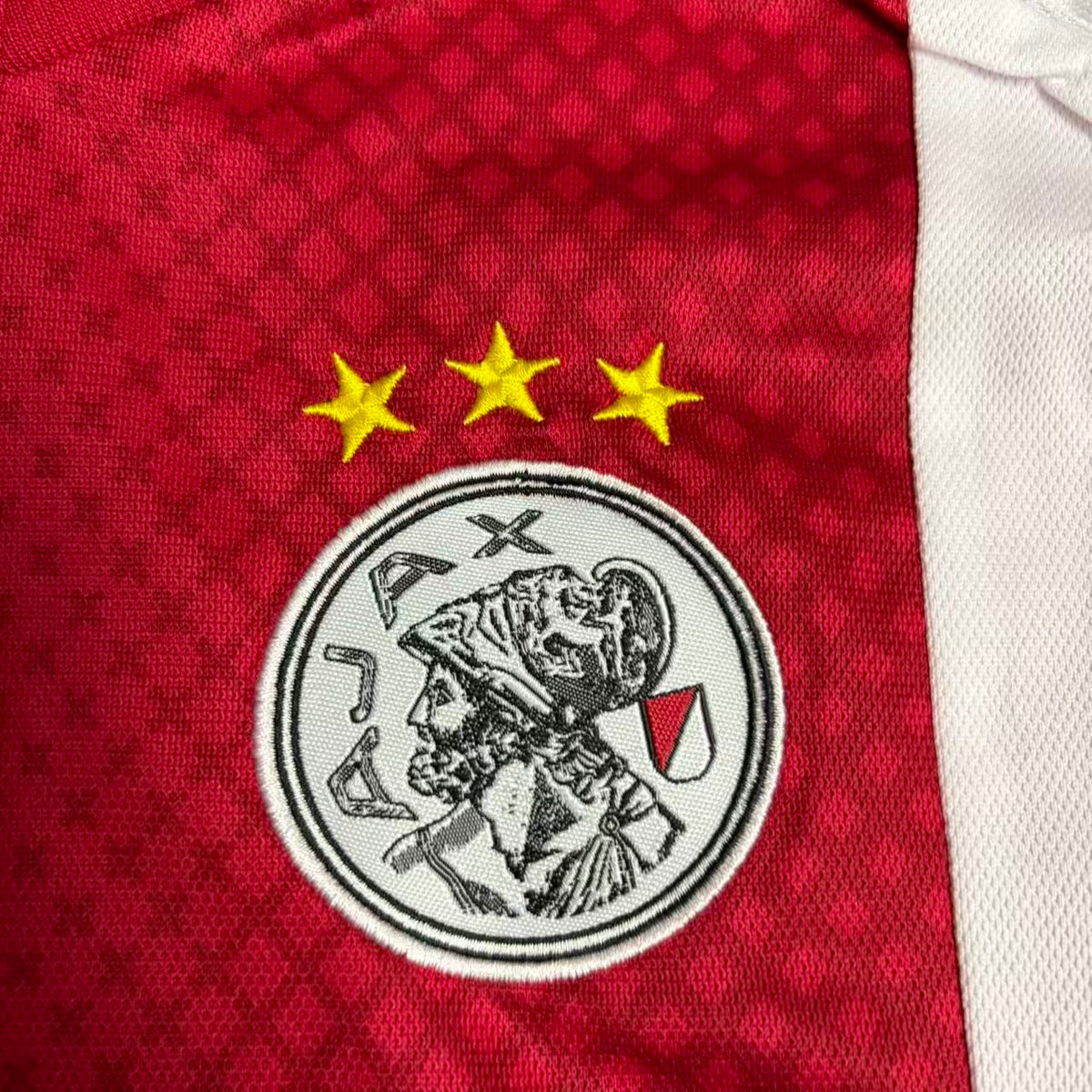 Kit Infantil Ajax Home 25/26 - Vermelho e Branco