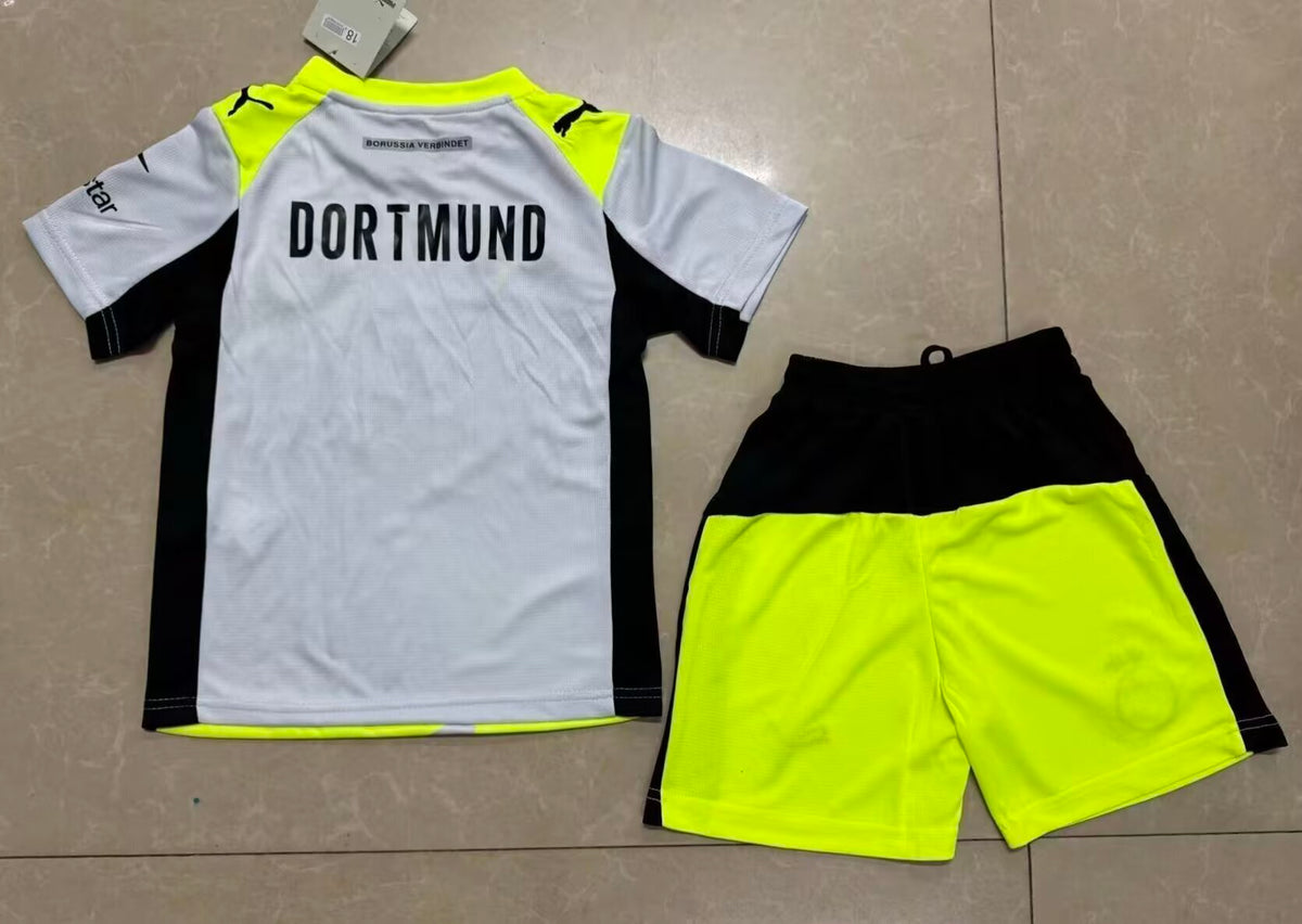 Kit Infantil Borussia Dortmund Away 25/26 - Cinza e Amarela