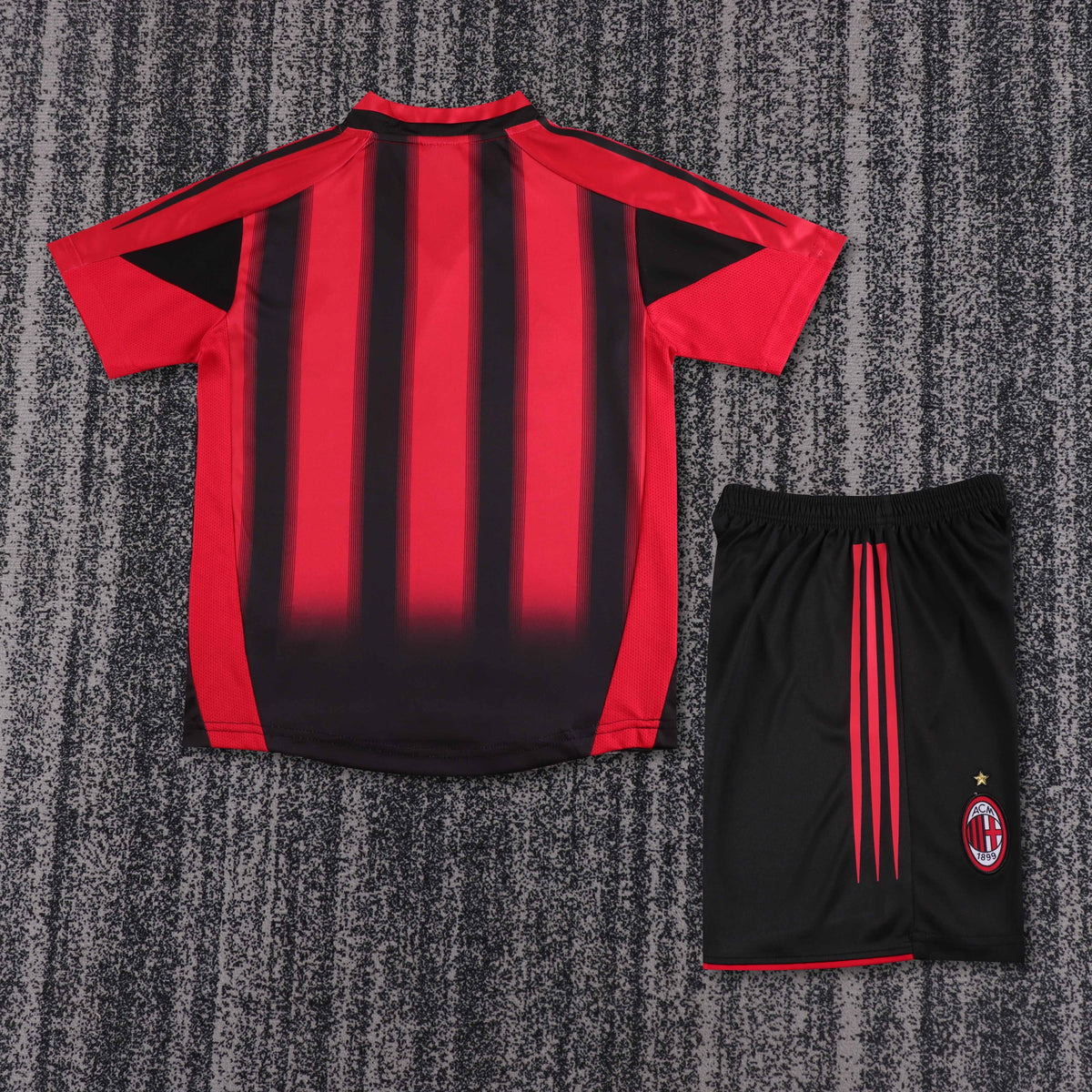 Kit Infantil Milan Home RetrƓ 04/05 - Vermelho e Preto