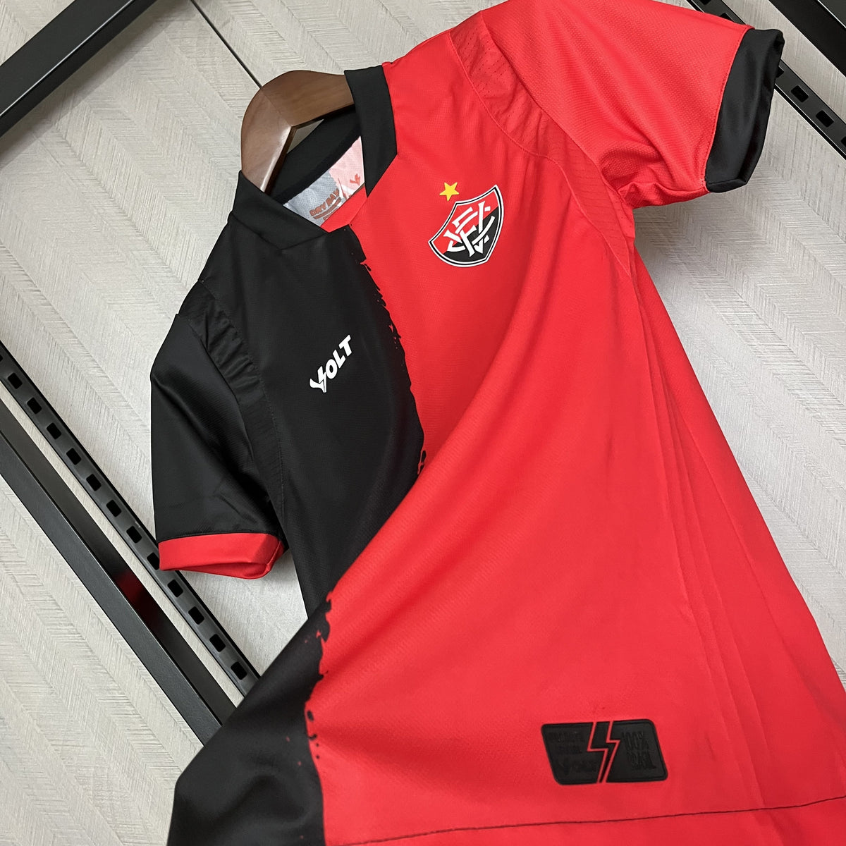 Vitória Edição Especial 25/26 Feminino - Vermelha e Preta