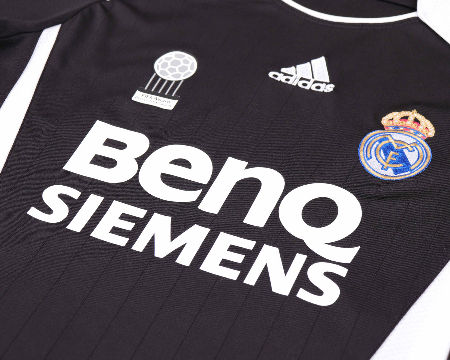 Kit Infantil Real Madrid Away Retrô 06/07 - Preto