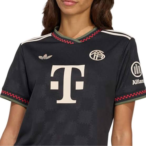 Bayern De Munique Third 25/26 Feminino Adidas - Preta