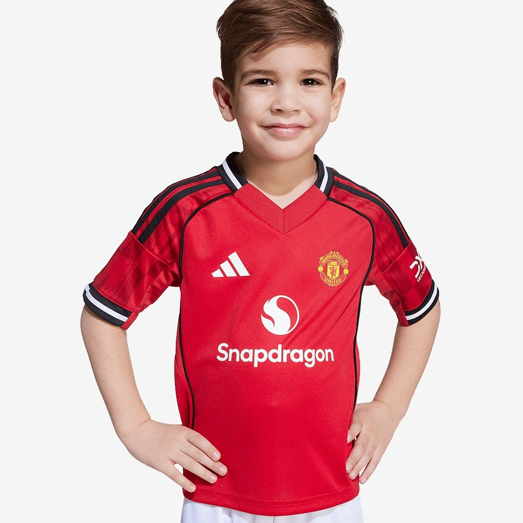 Kit infantil Manchester United Home 25/26  - Vermelho