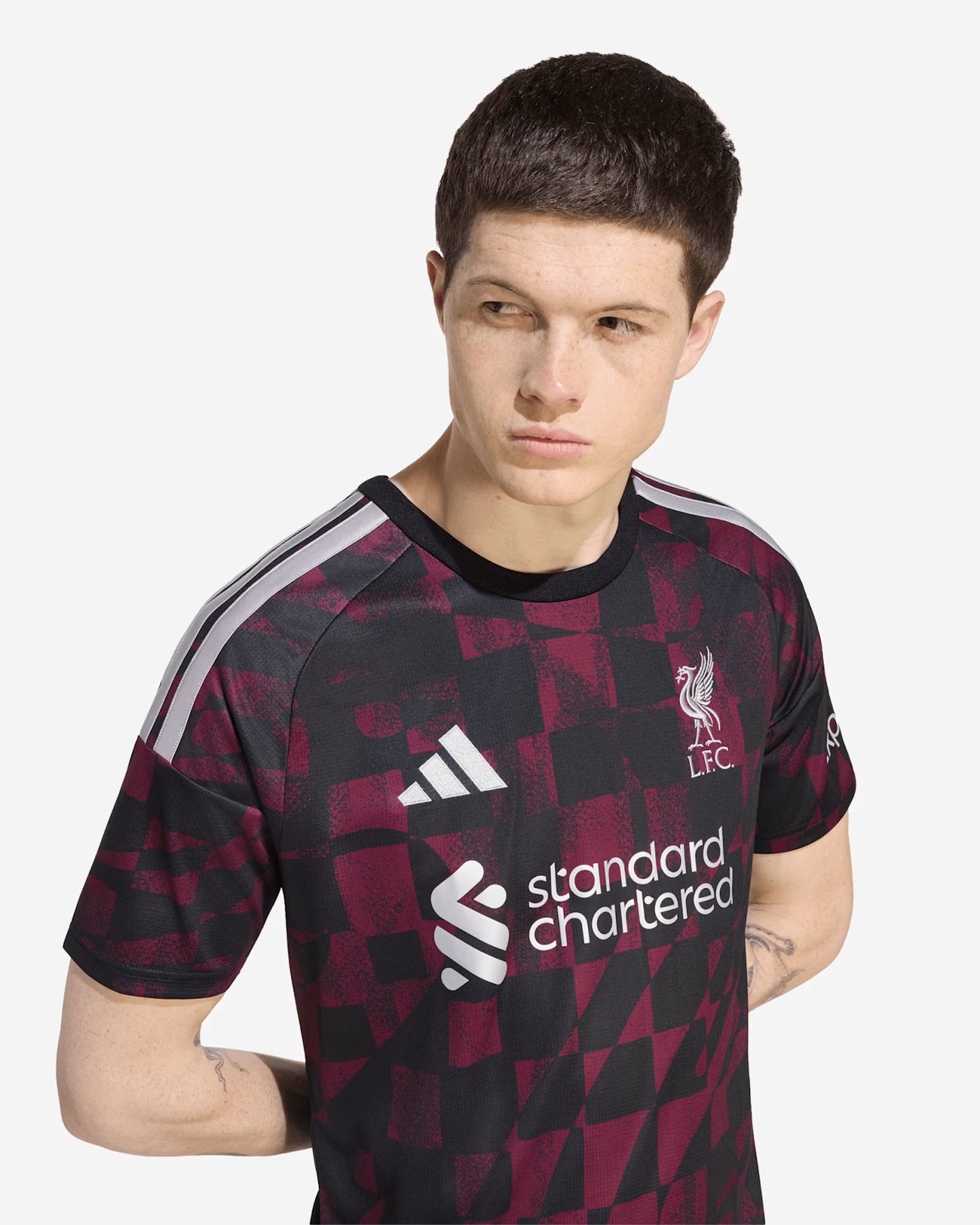 Liverpool Third 26/27 Torcedor Adidas - Preto e Vermelho