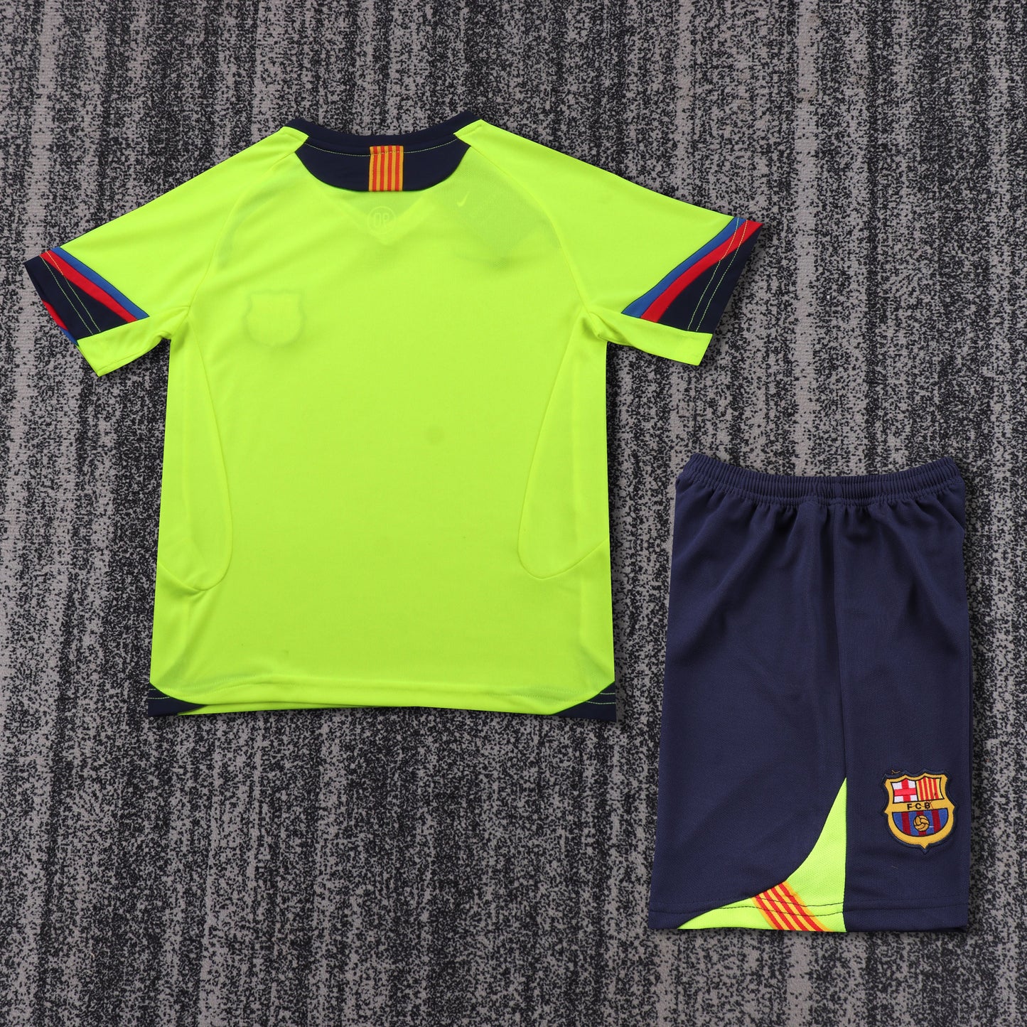 Kit Infantil Barcelona Third Retrô 05/06 - Verde Claro