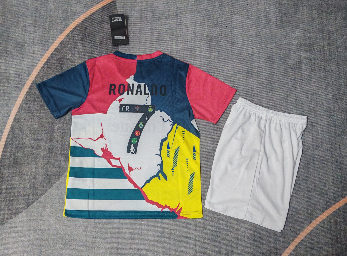 Kit Infantil Edição CR7 Carreira 25/26  - Colorido
