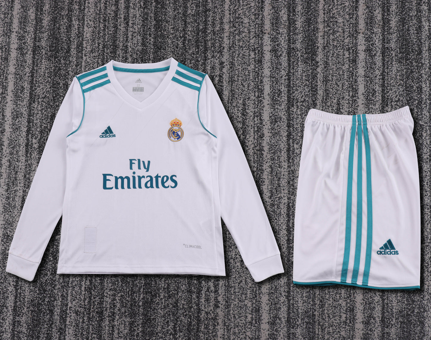 Kit Infantil Real Madrid Home Retrô Manga Longa 17/18 - Branco