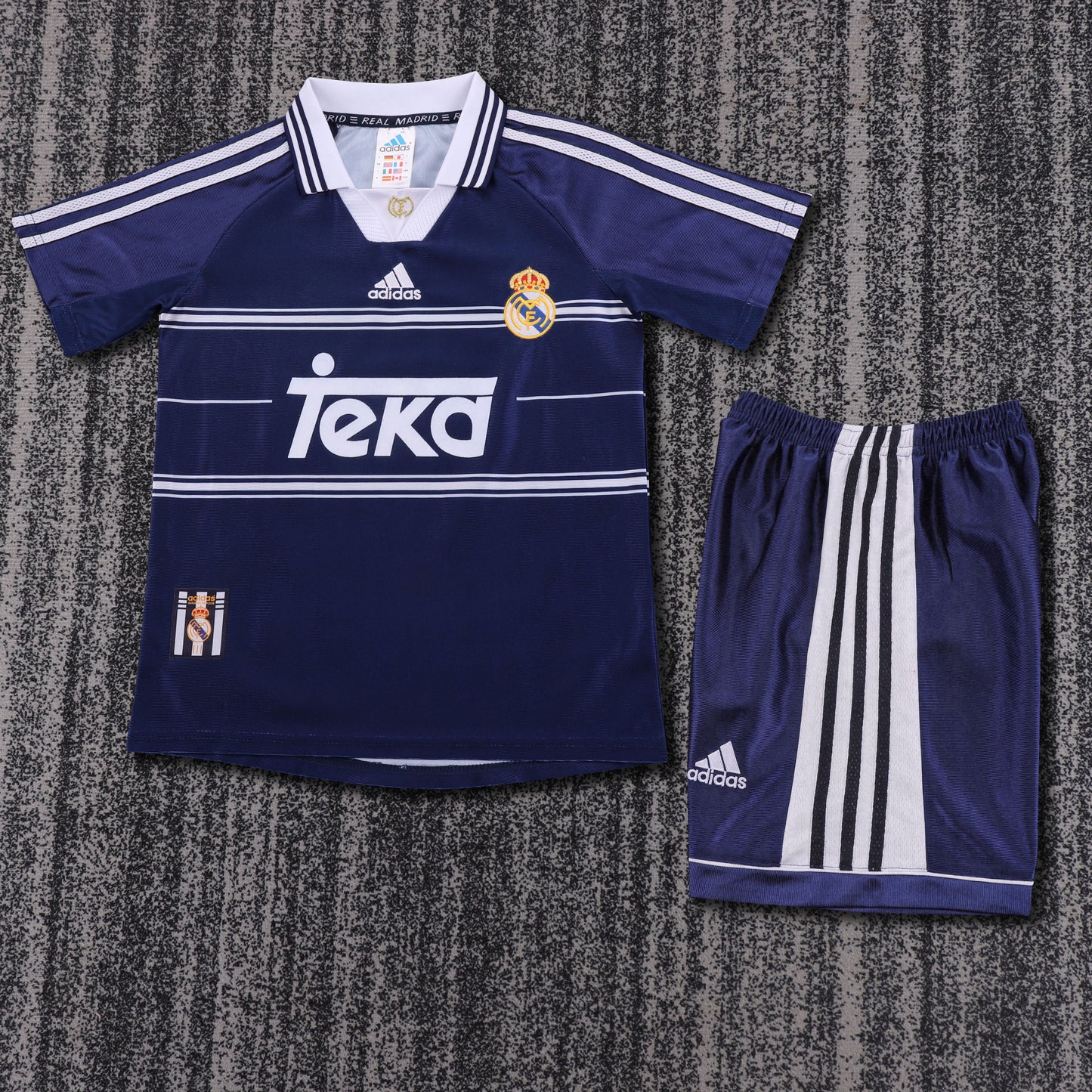 Kit Infantil Real Madrid Away Retrô 98/99 - Azul Escuro