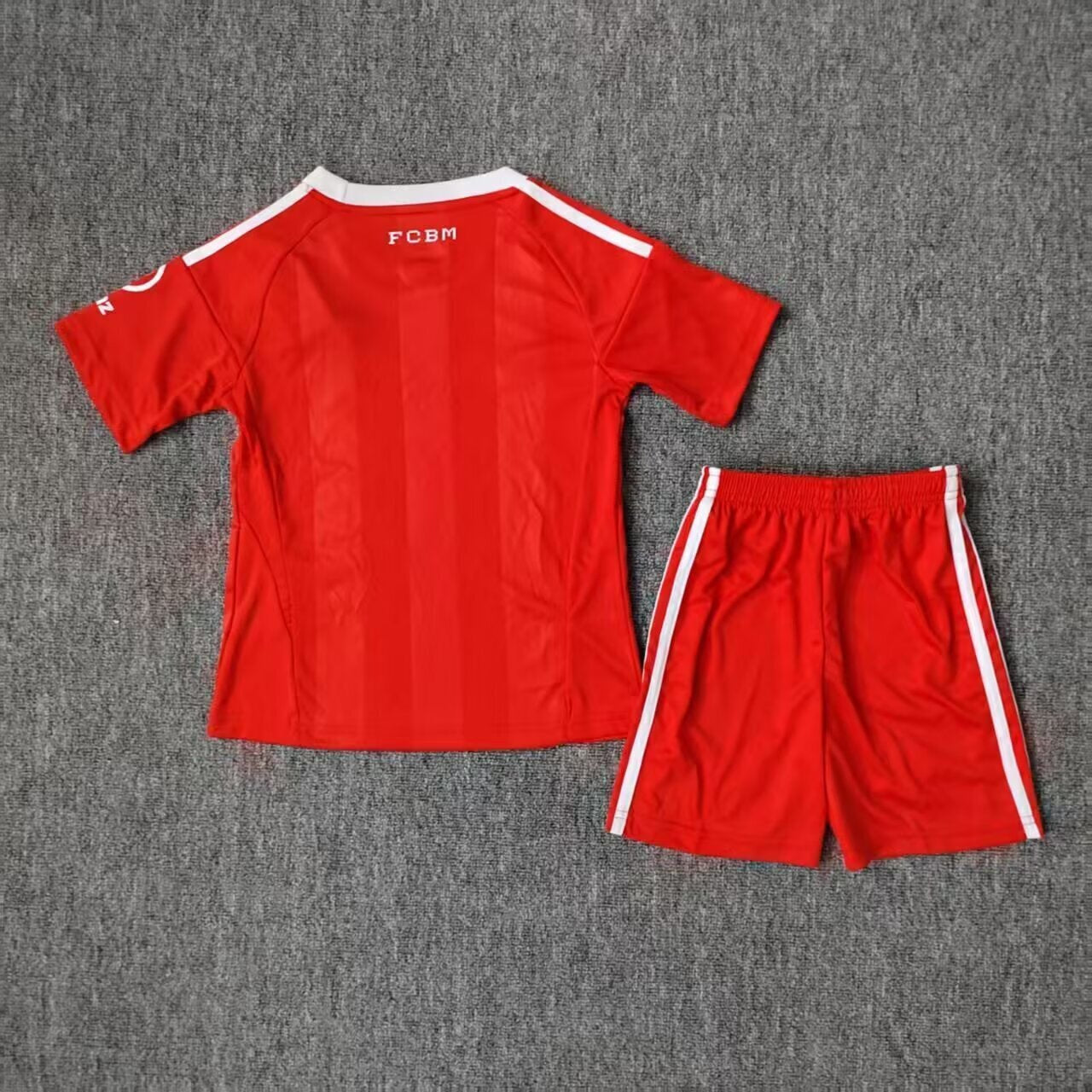 Kit Infantil Bayern De Munique Goleiro 25/26  - Vermelho