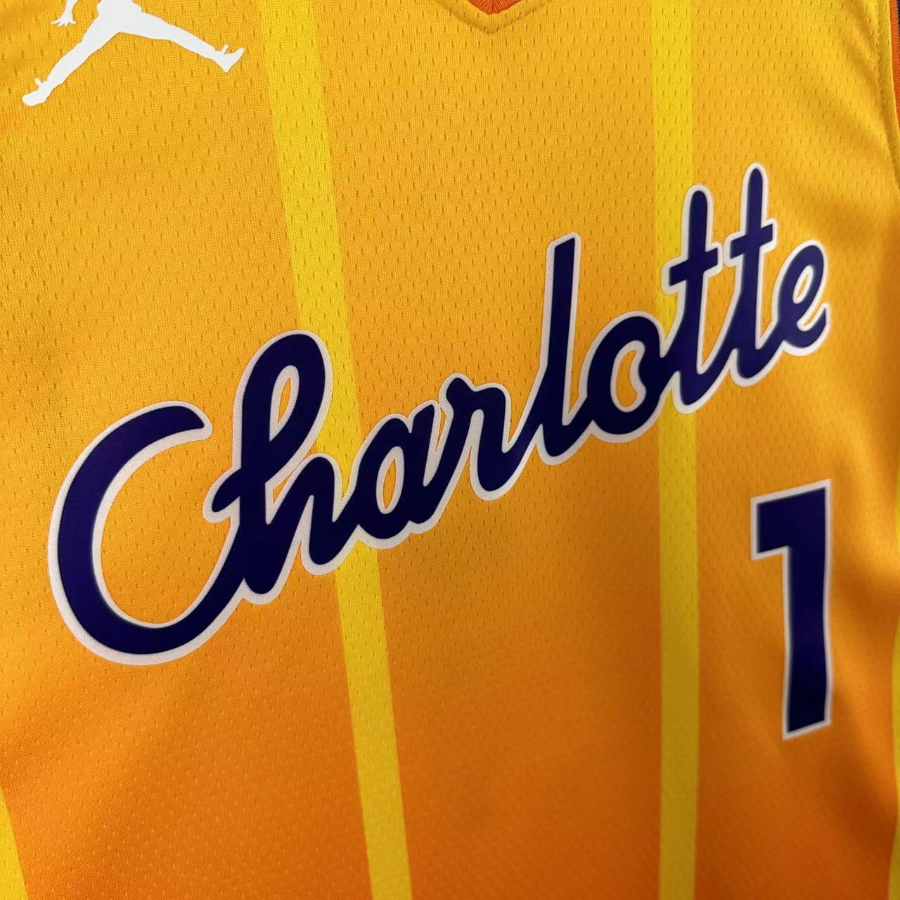Regata Charlotte Hornets Masculina - Laranja