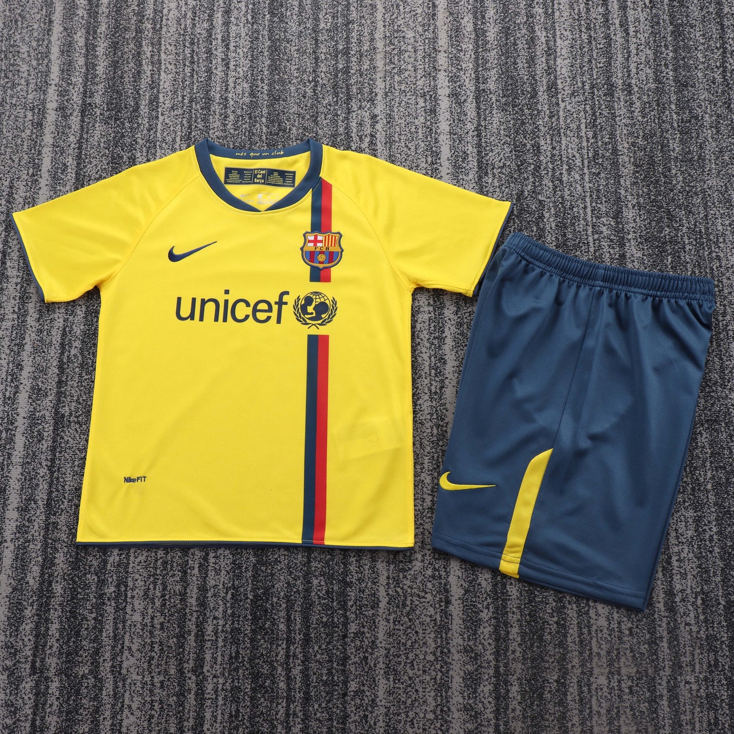 Kit Infantil Barcelona Away Retrô 08/09 - Amarelo