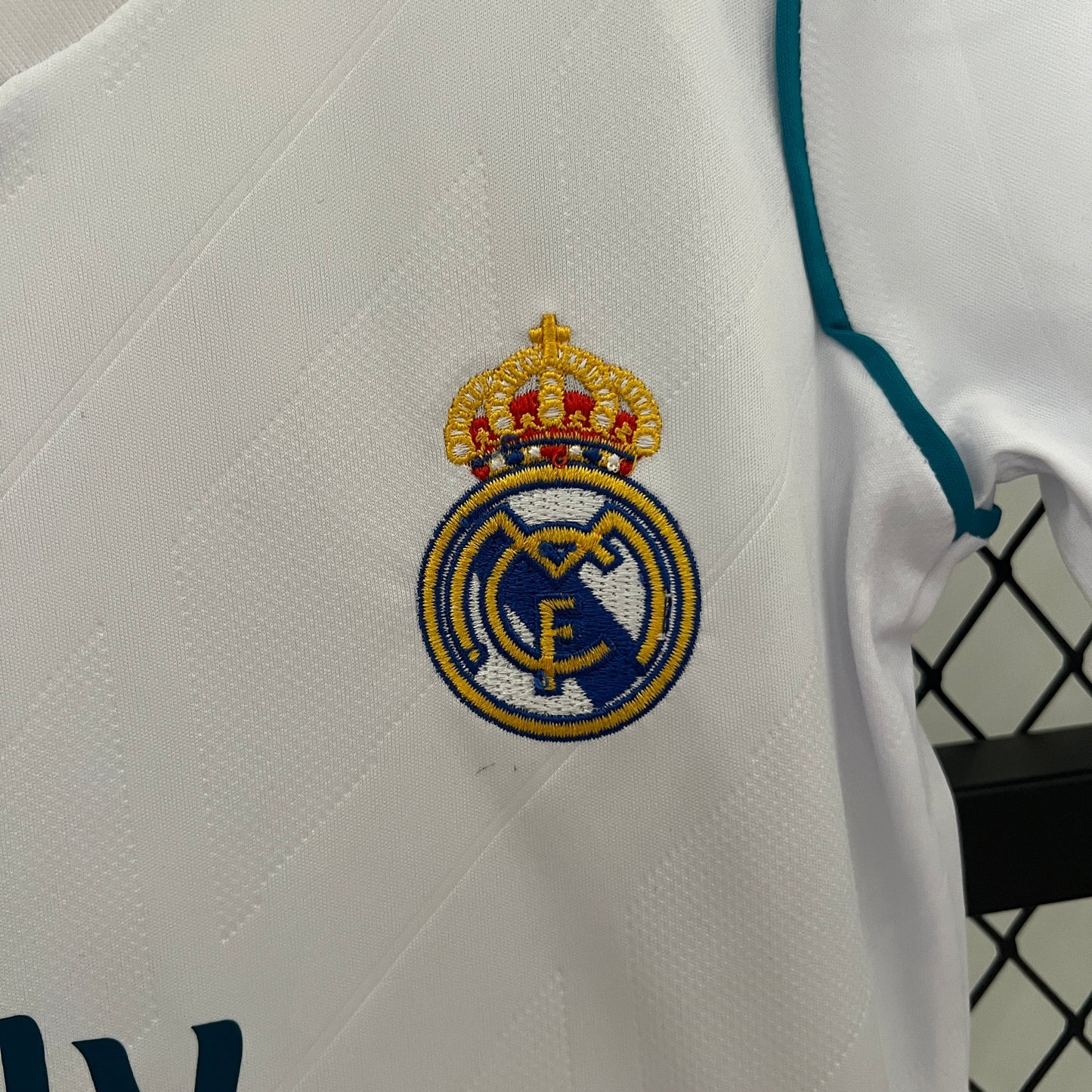 Kit Infantil Real Madrid Home Retrô 17/18 - Branco