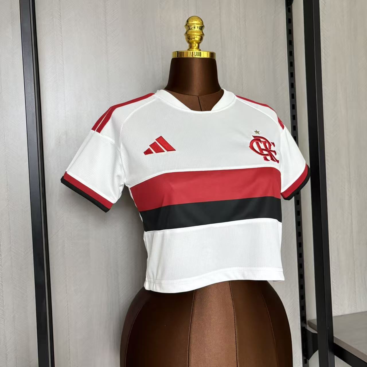 Flamengo Away 26/27 Cropped Adidas Torcedor Feminino - Branca e Vermelho