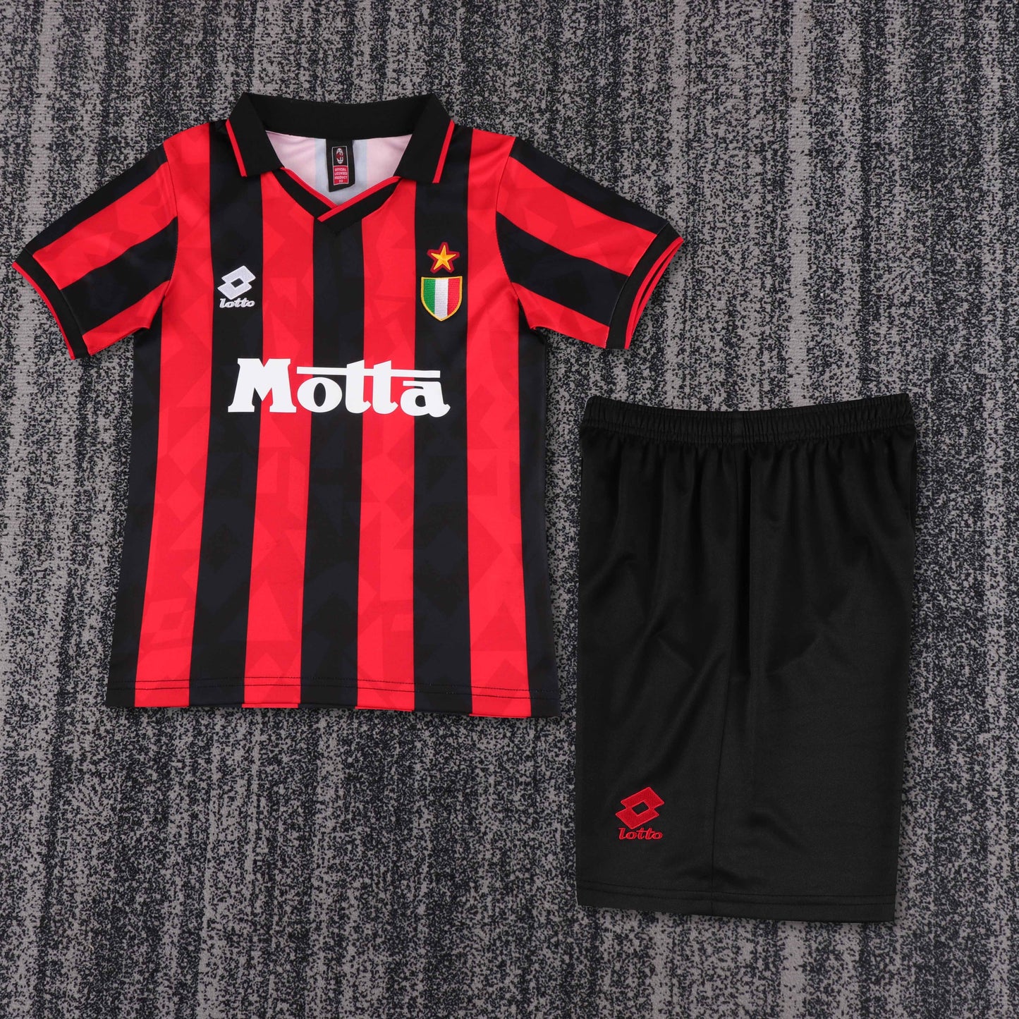 Kit Infantil Milan Home Retrô 93/94 . - Vermelho e Preto