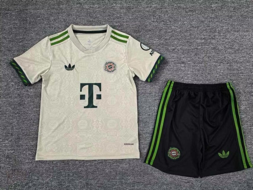 Kit Infantil Bayern De Munique Edição Especial 25/26  - Bege