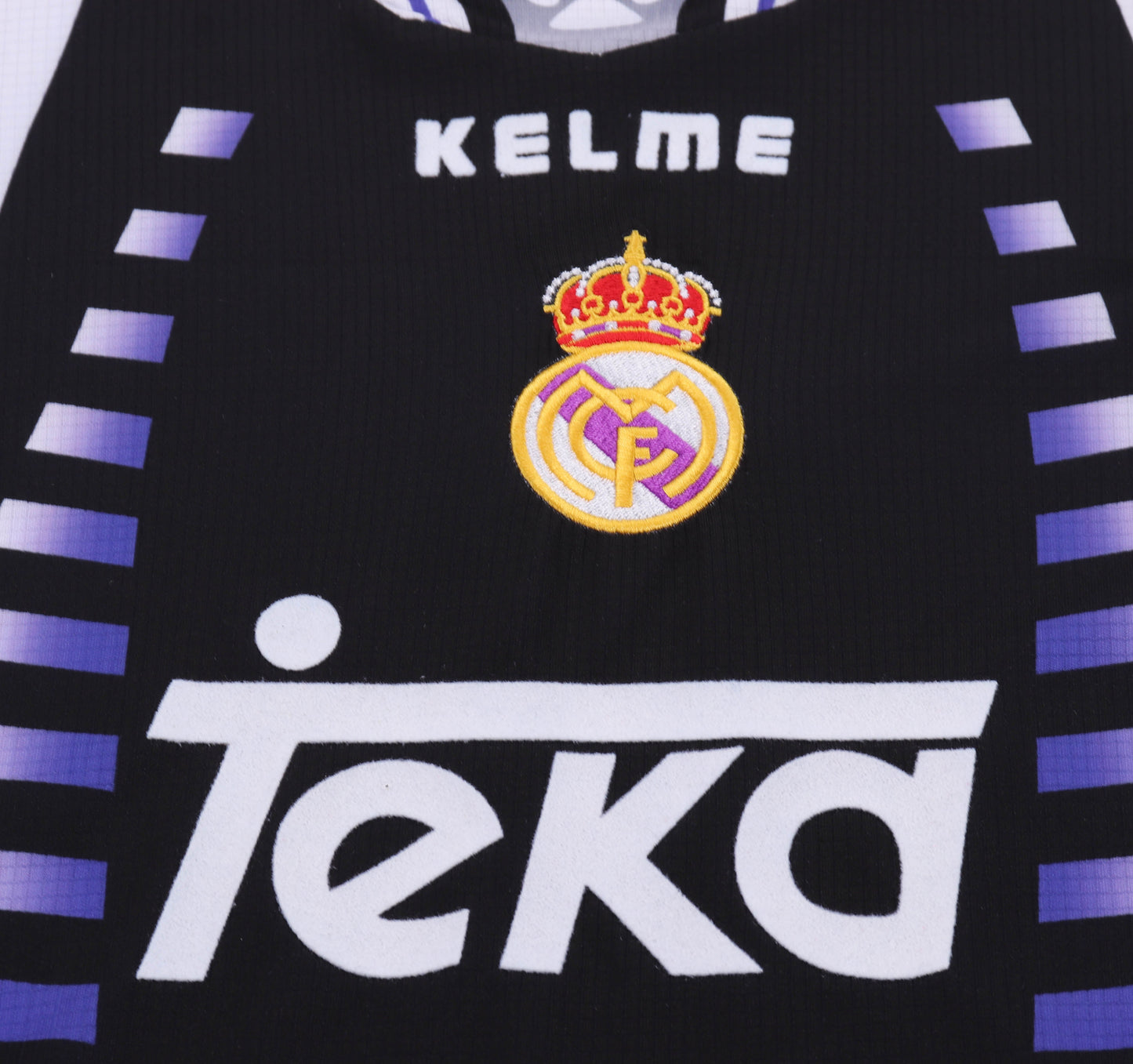 Kit Infantil Real Madrid Third Retrô 97/98 Kelme - Preto