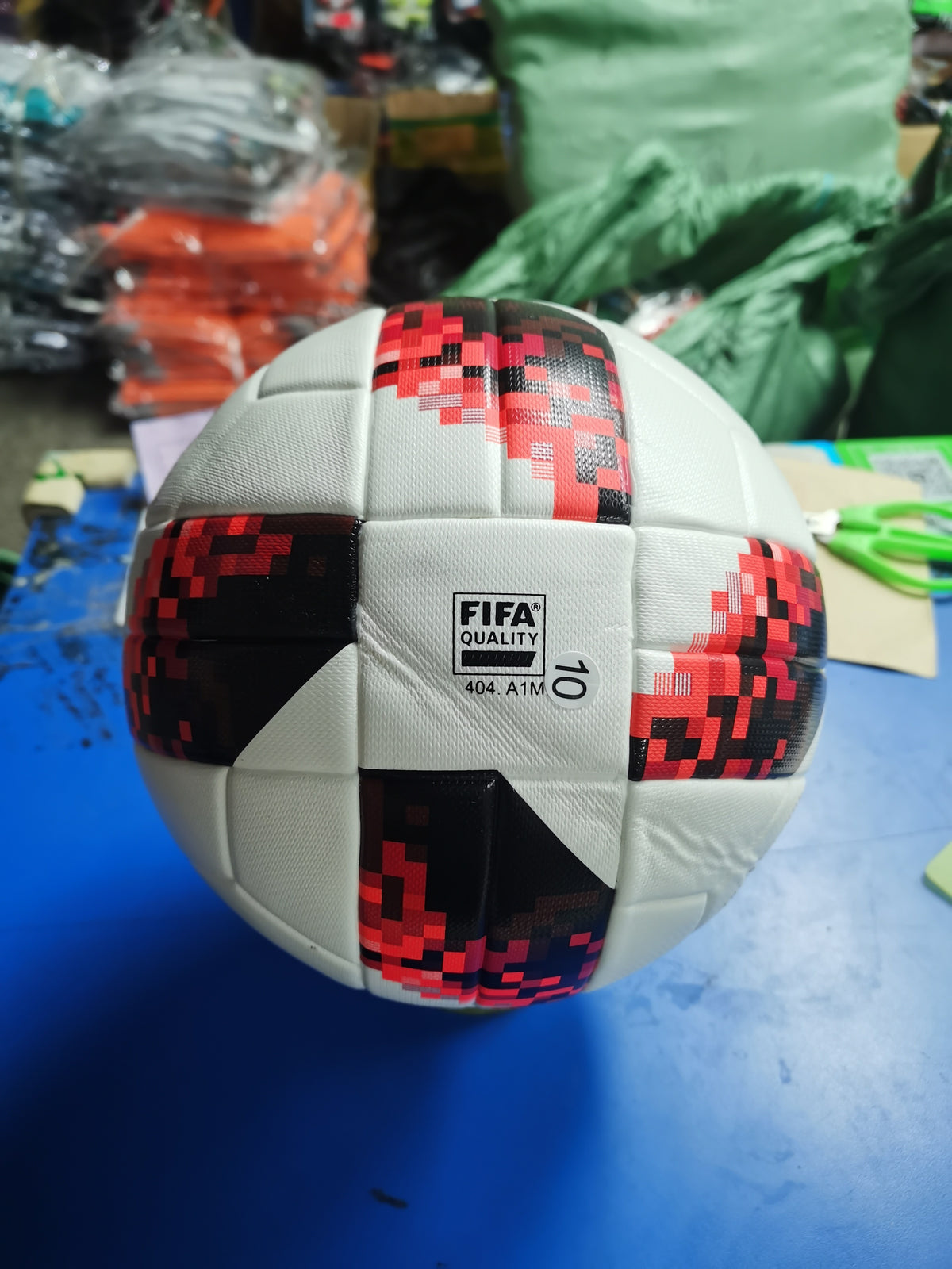 Bola Telstar Final da Copa Do Mundo 2018  Adidas - Branca e Vermelha