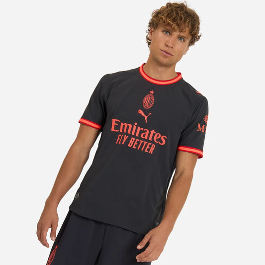 Milan Third 26/27 Jogador Puma - Preto e Vermelho