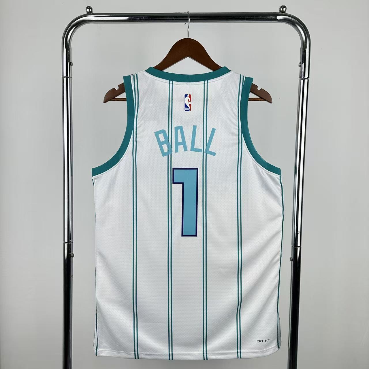 Regata Charlotte Hornets Masculina - Branca