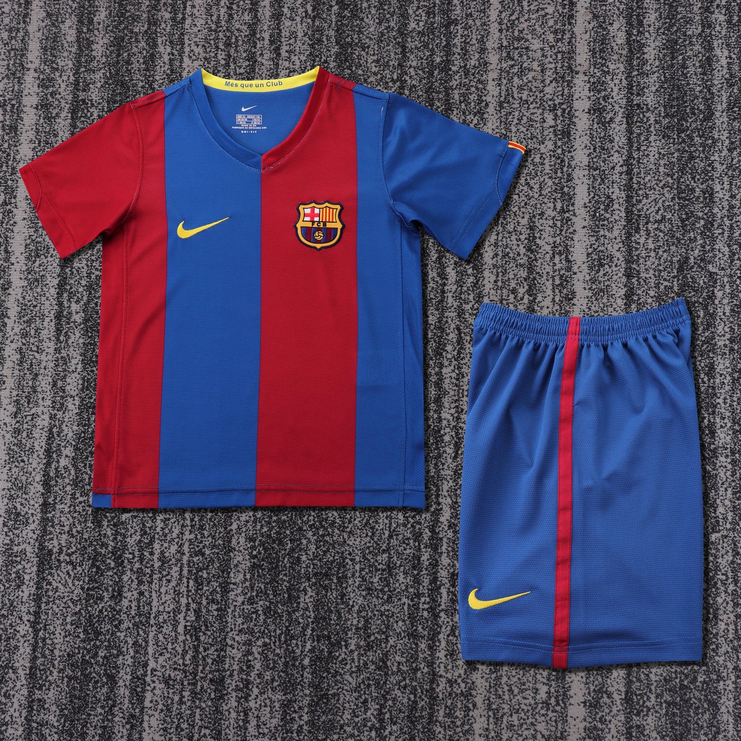 Kit Infantil Barcelona Home Retrô 06/07 - Grená