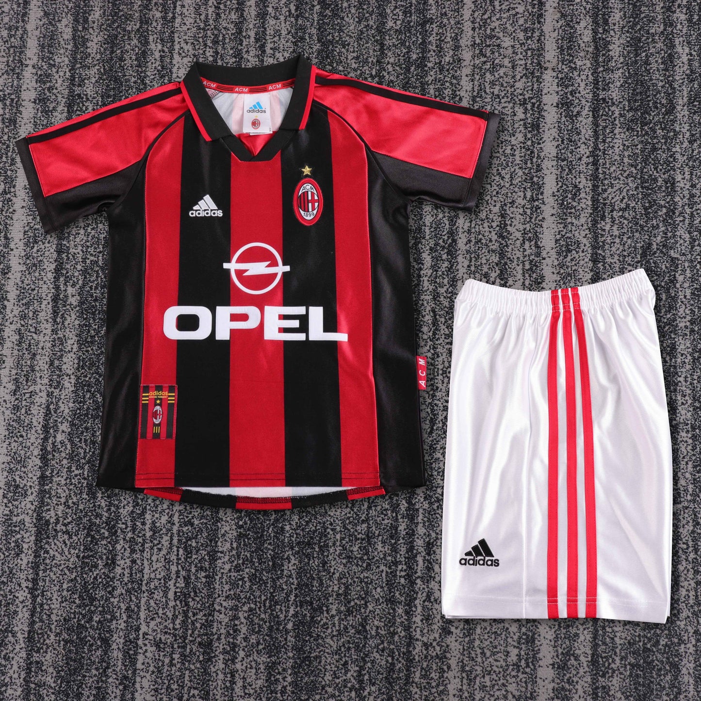 Kit Infantil Milan Home Retrô 98/99 - Vermelho e Preto