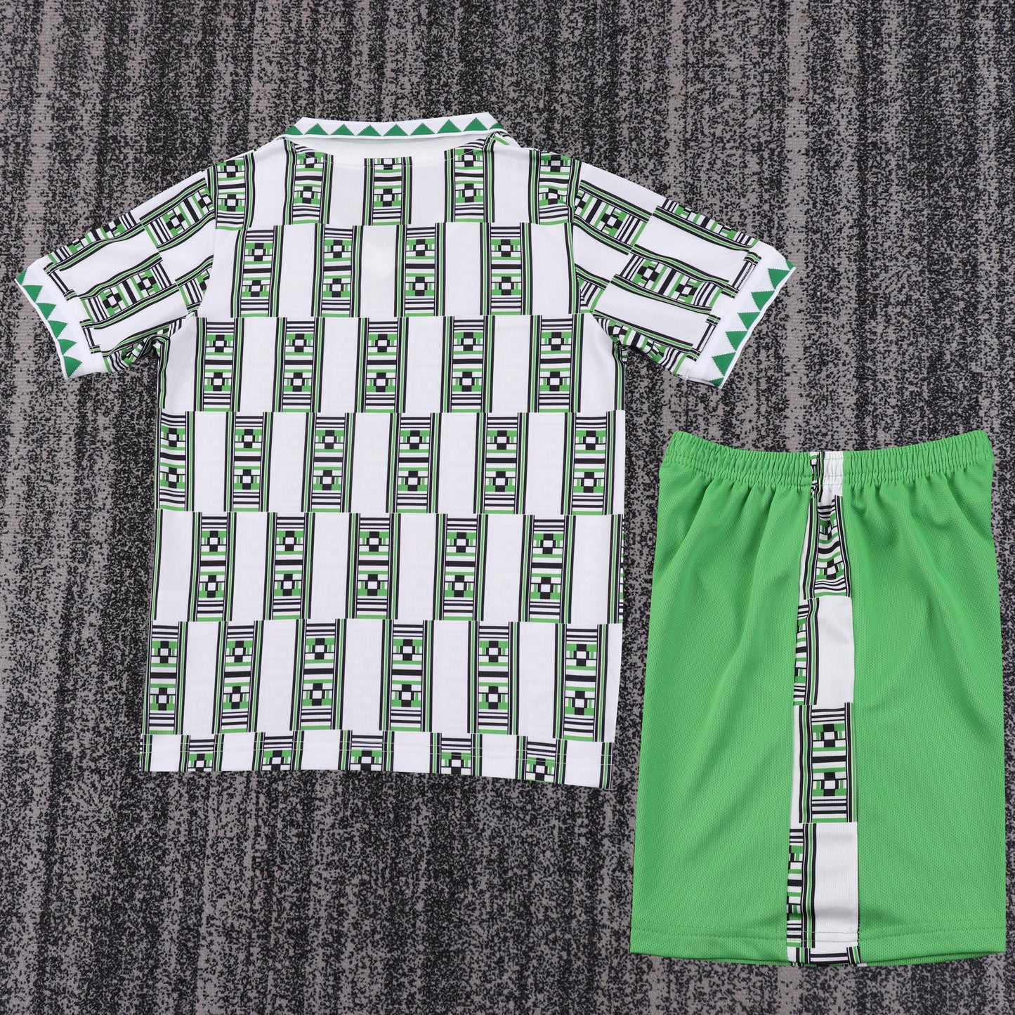 Kit Infantil Nigeria Home Retrô 1994 - Verde e Branco