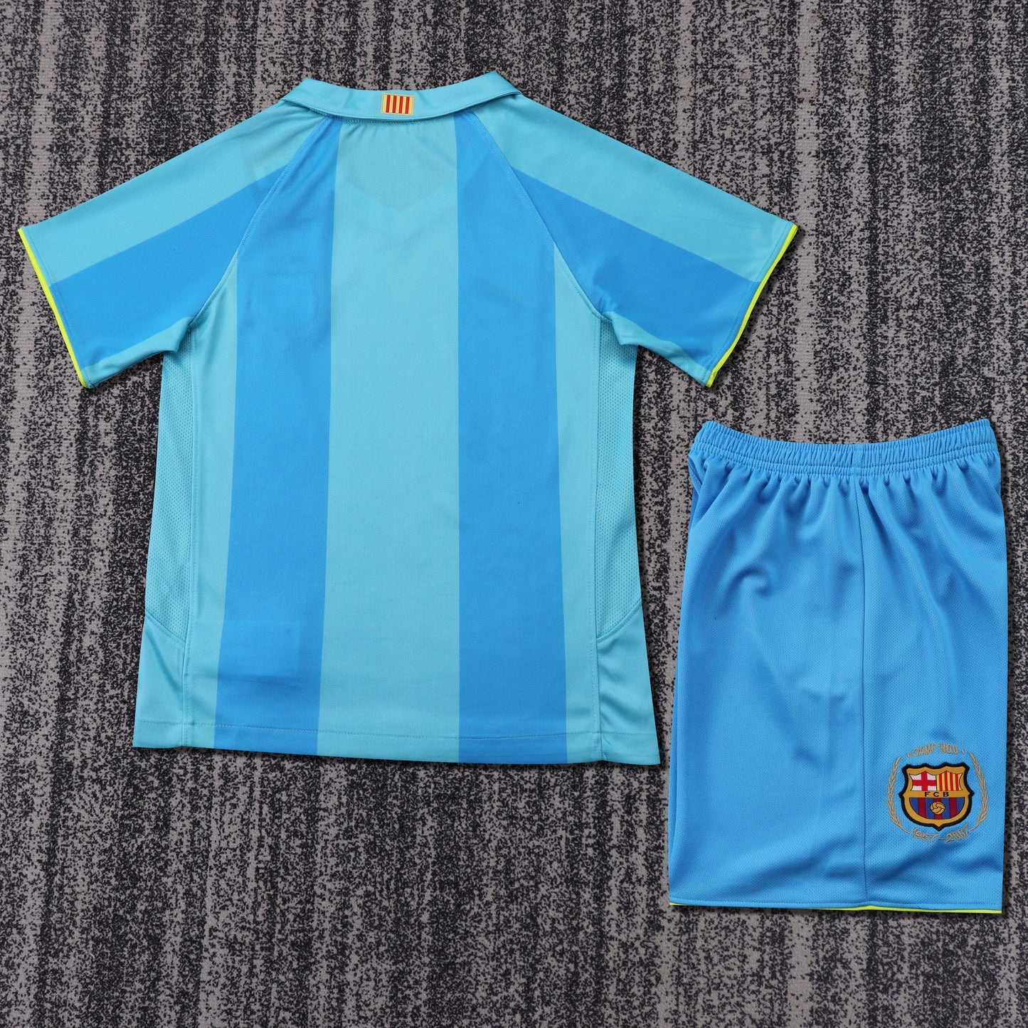 Kit Infantil Barcelona Away Retrô 06/07 - Azul