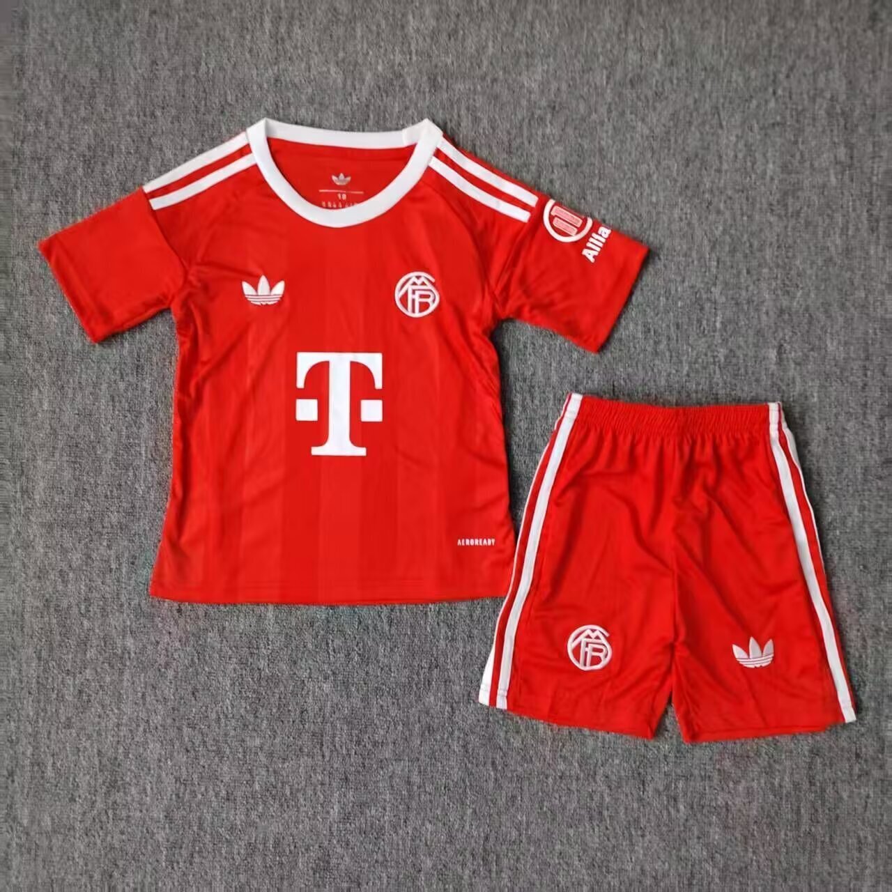 Kit Infantil Bayern De Munique Goleiro 25/26  - Vermelho