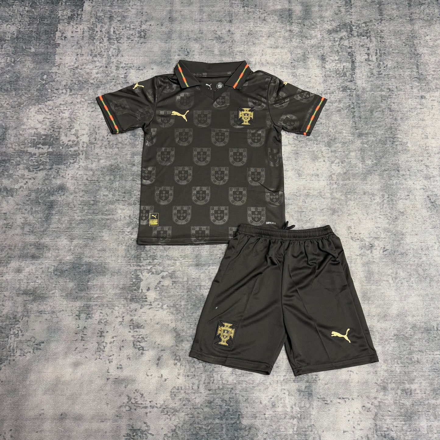 Kit Infantil Portugal Third Pantera Negra 25/26 - Preto