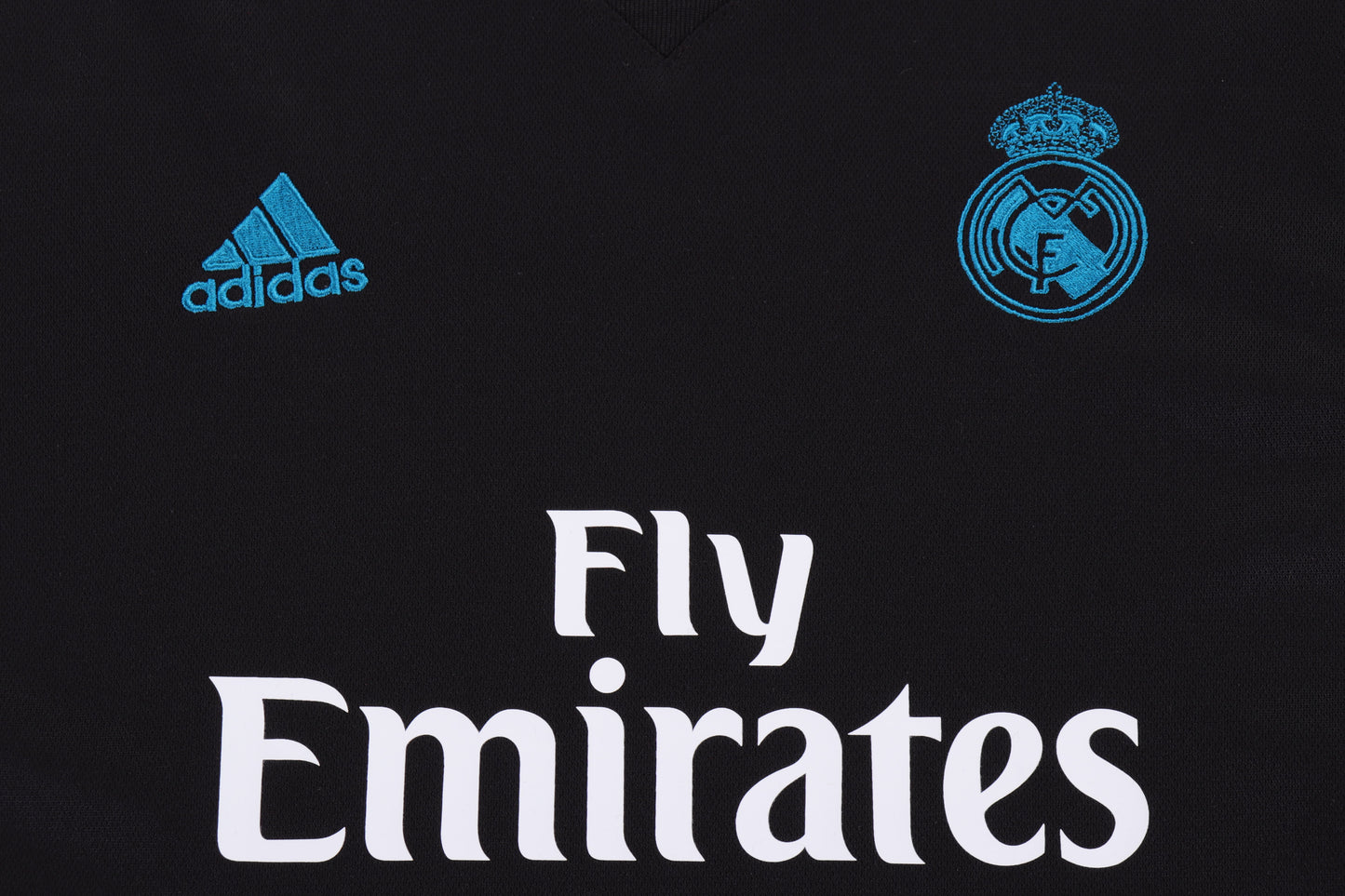 Kit Infantil Real Madrid Away Retrô 16/17 - Preto