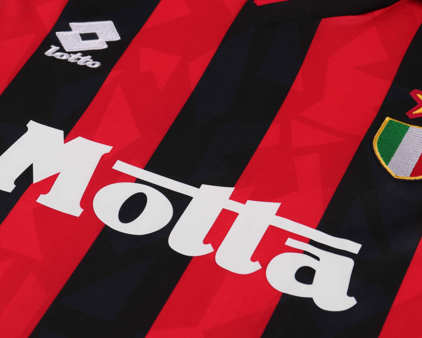 Kit Infantil Milan Home Retrô 93/94 . - Vermelho e Preto