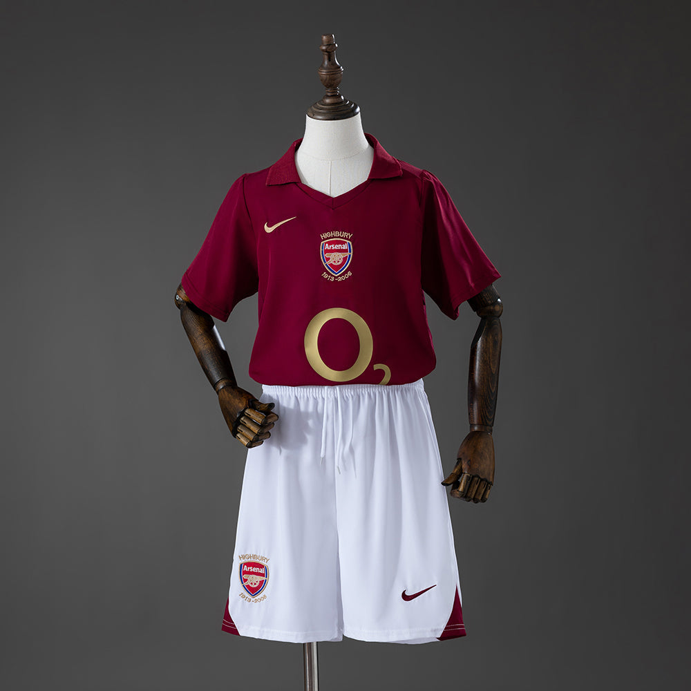 Kit Infantil Arsenal Away Retrô 03/04 - Vermelho Vinho