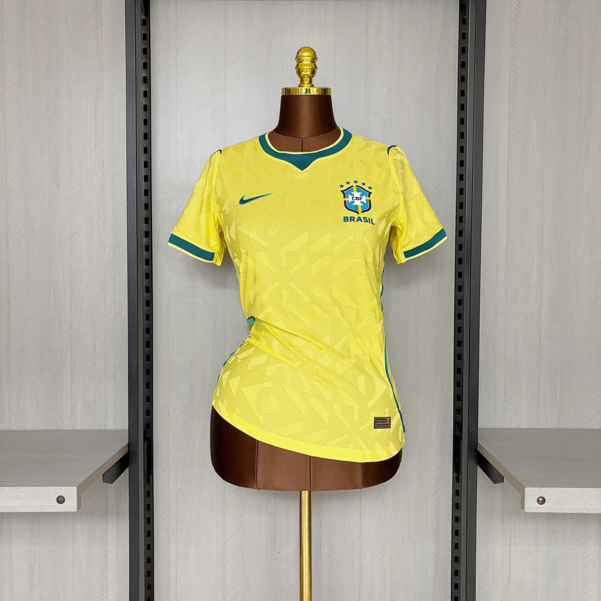 Brasil Home 26/27 Jogador Nike Feminina - Amarela