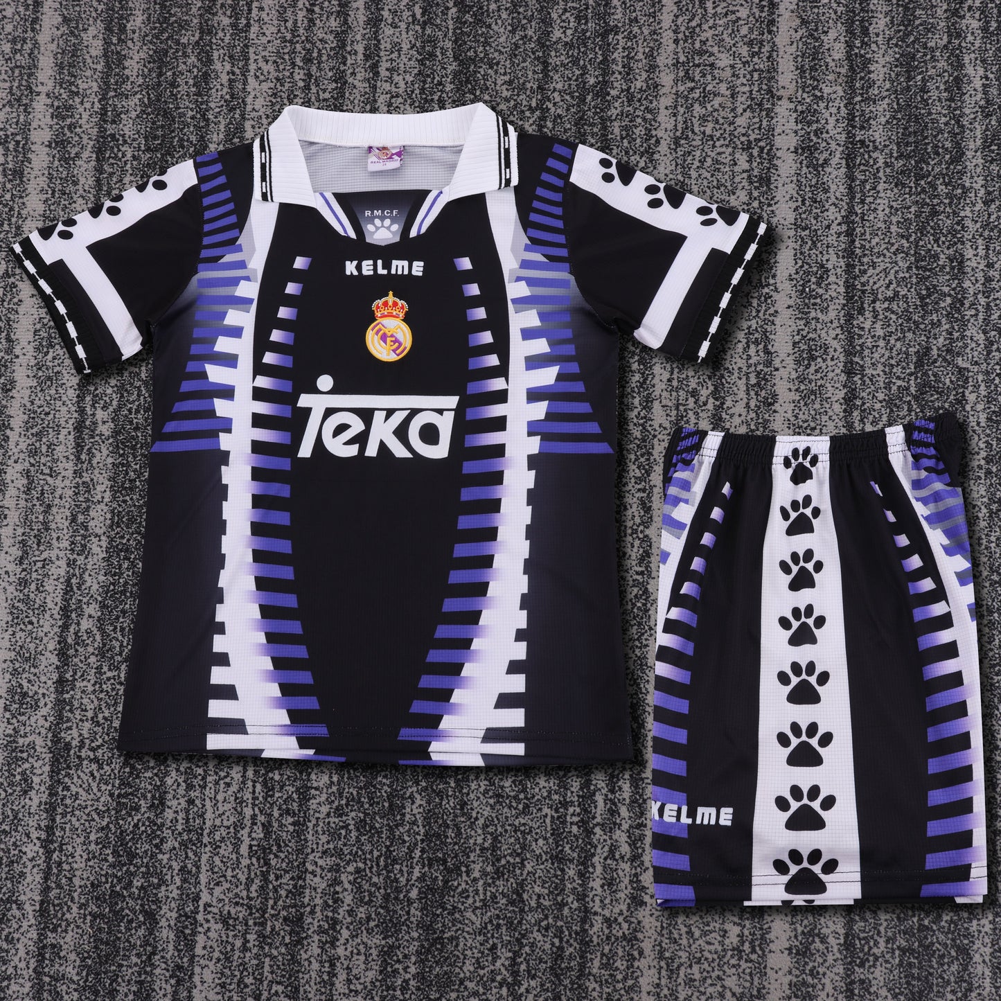 Kit Infantil Real Madrid Third Retrô 97/98 Kelme - Preto