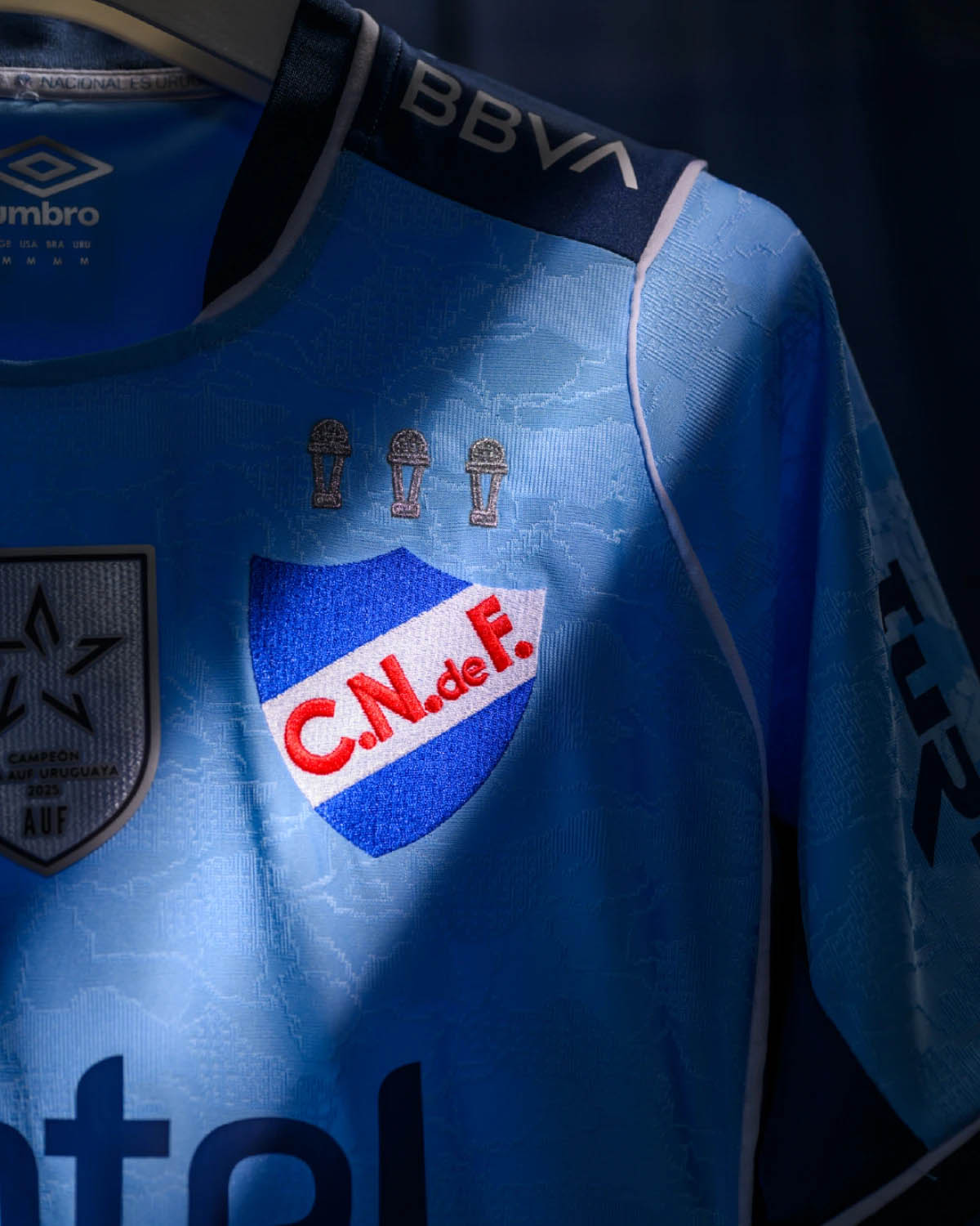Nacional do Uruguai Celeste 26/27 Torcedor Umbro - Azul