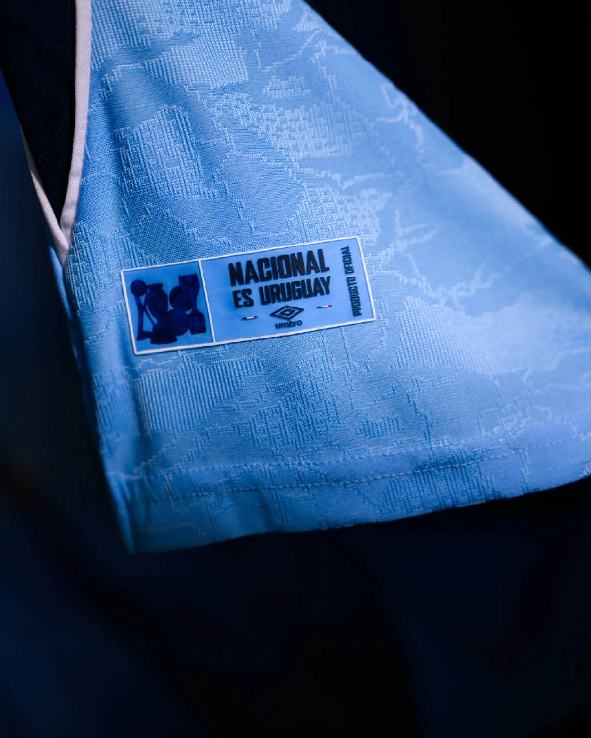 Nacional do Uruguai Celeste 26/27 Torcedor Umbro - Azul
