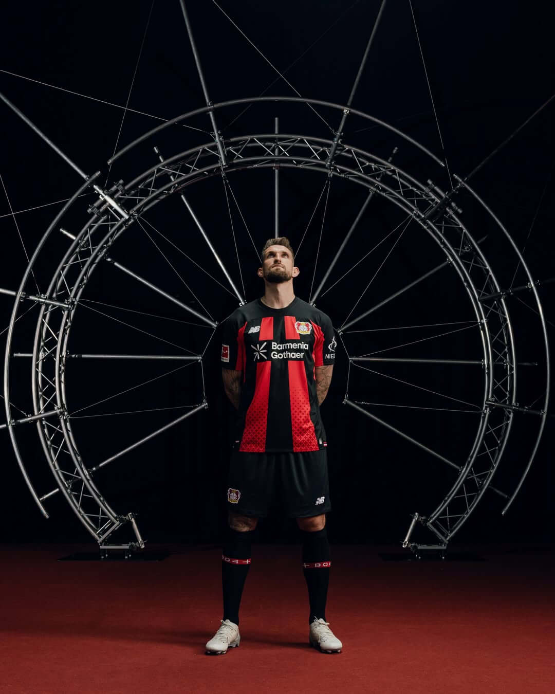 Bayern Leverkusen Home 26/27 New Balance - Preto e Vermelho