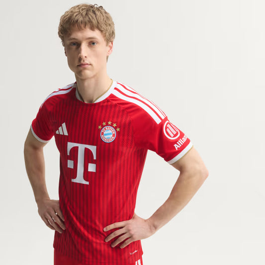 Bayern de Munique Home 26/27 Jogador Adidas - Vermelho