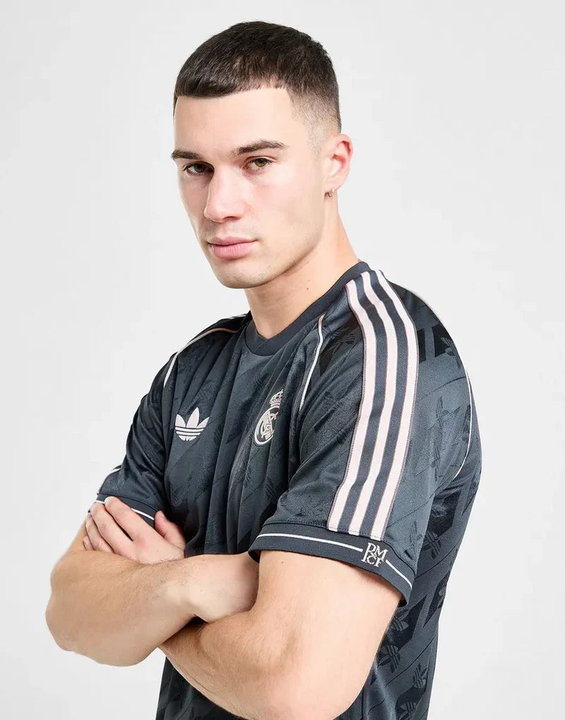 Real Madrid Originals 25/26 Torcedor Adidas - Cinza