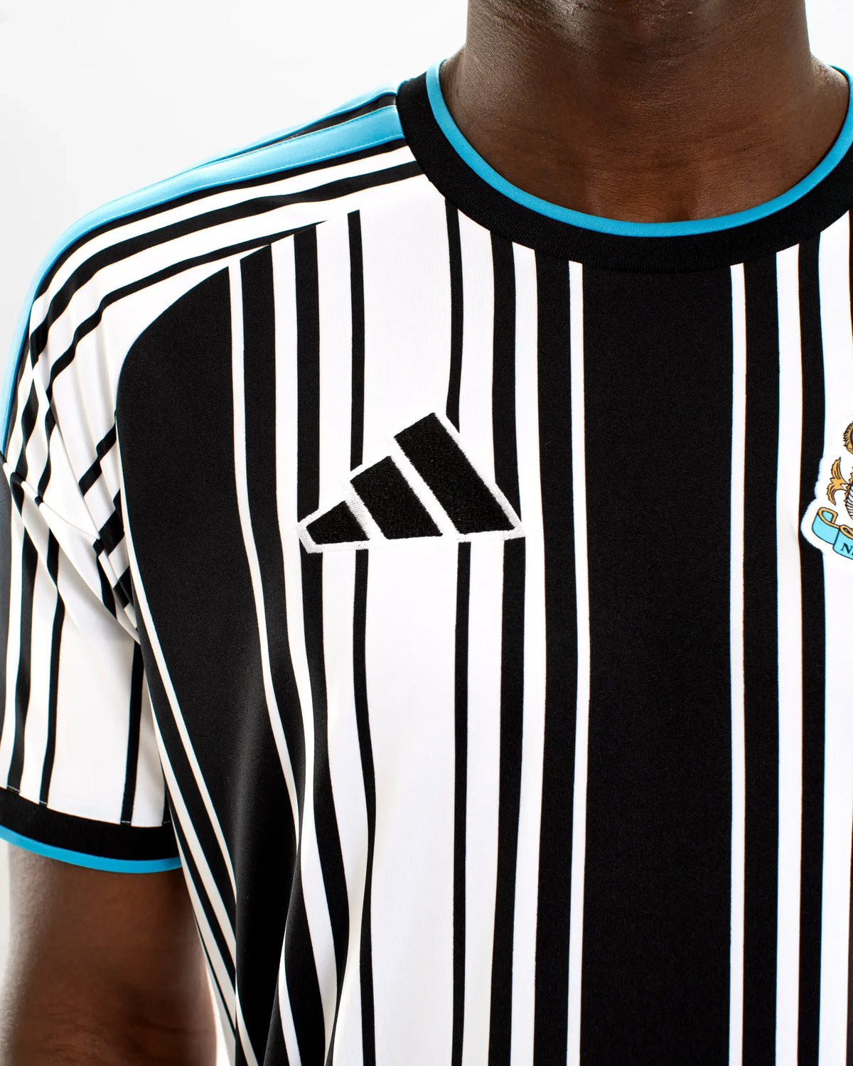 Newcastle Home 26/27 Torcedor Adidas - Preto e Branco