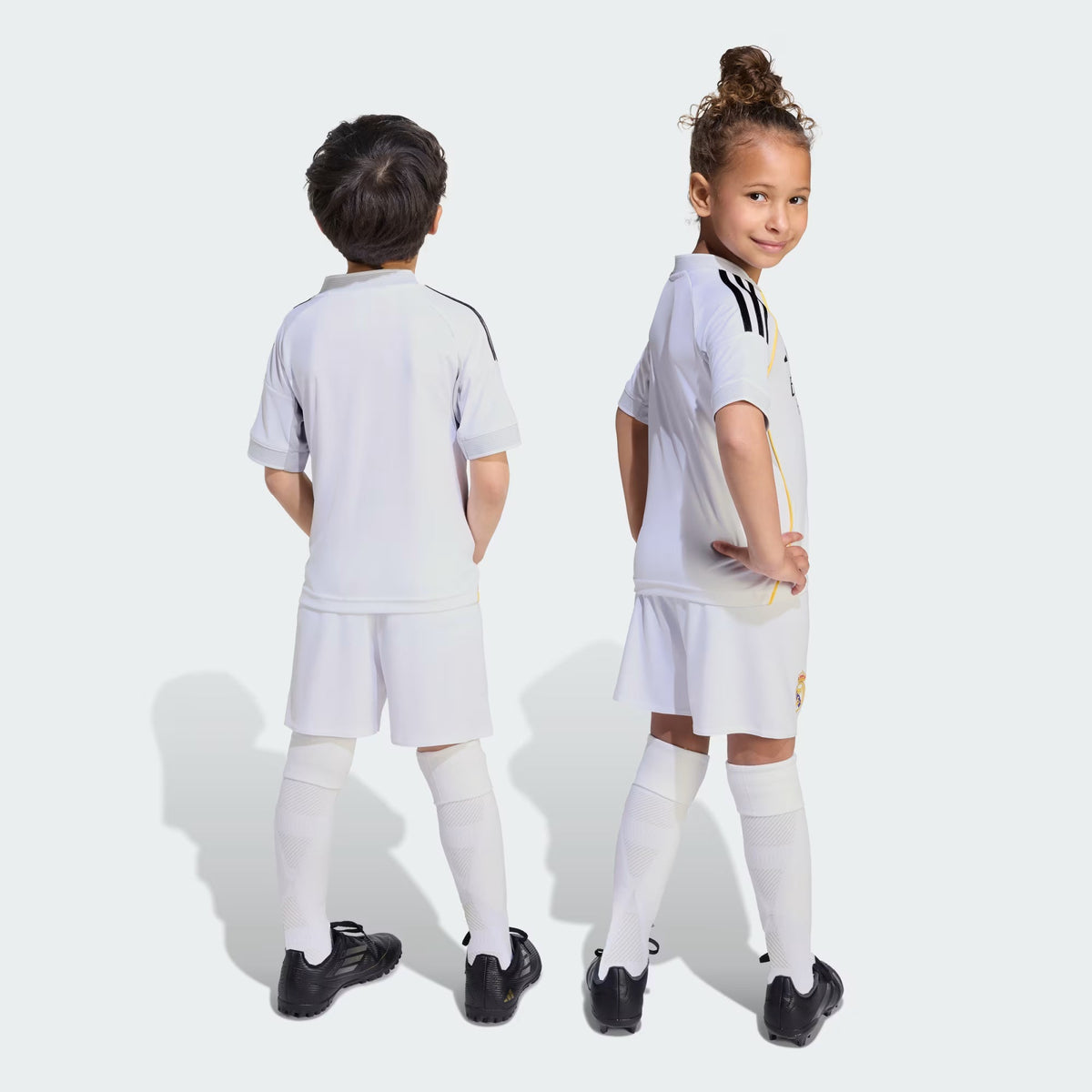 Kit Infantil Real Madrid Home 25/26 - Branca