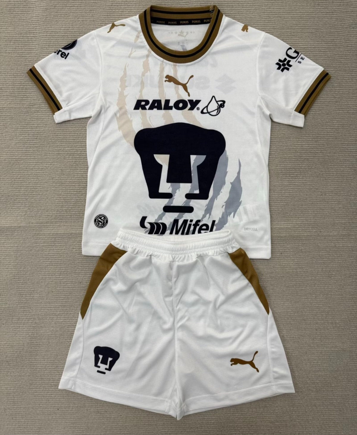 Kit Infantil Pumas Home 26/27 - Branco
