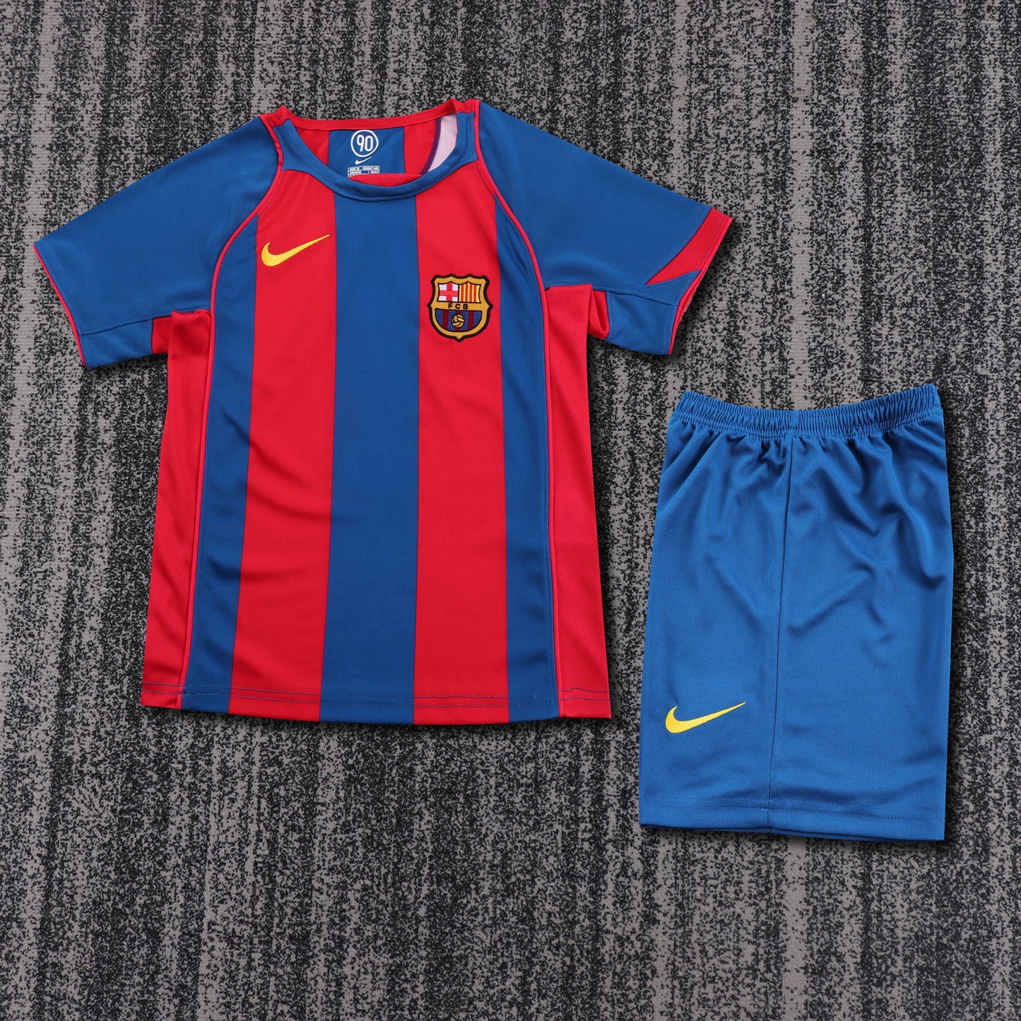 Kit Infantil Barcelona Home Retrô 04/05 - Grená