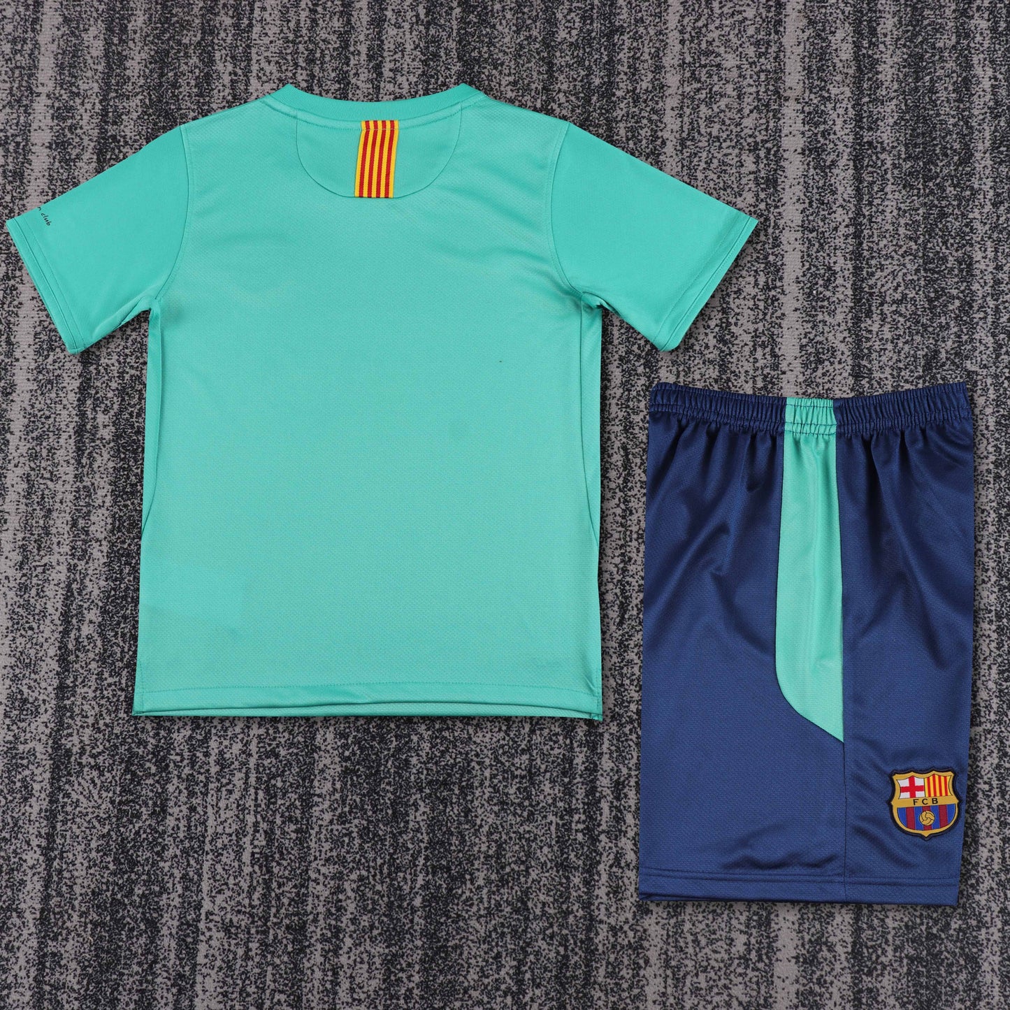 Kit Infantil Barcelona Away Retrô 10/11 - Verde