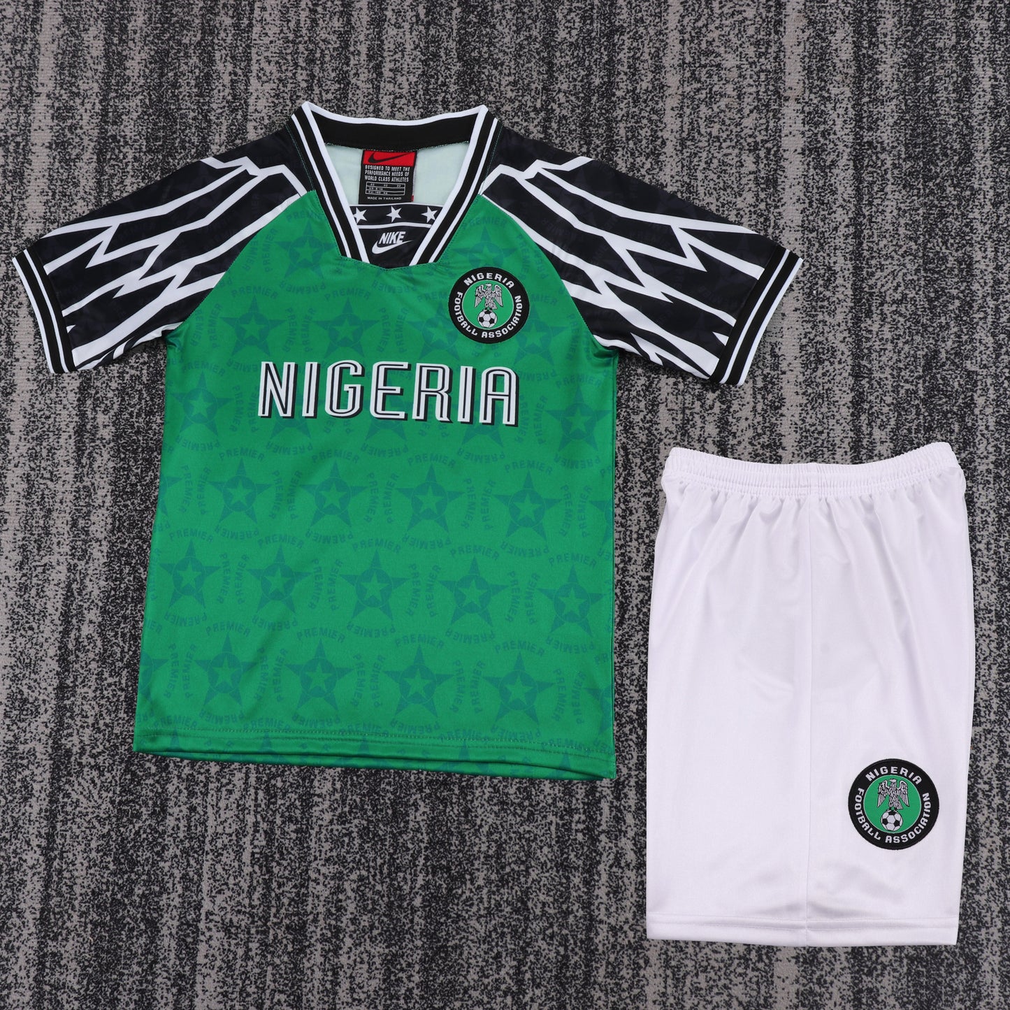 Kit Infantil Nigeria Home Retrô 1995 - Verde