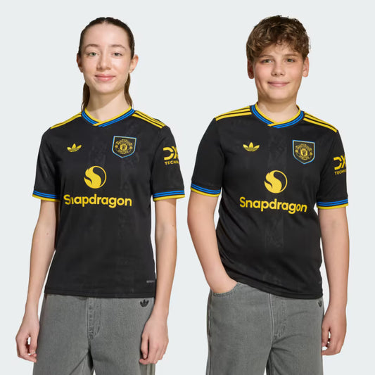 Kit infantil Manchester United Away 25/26 - Preto