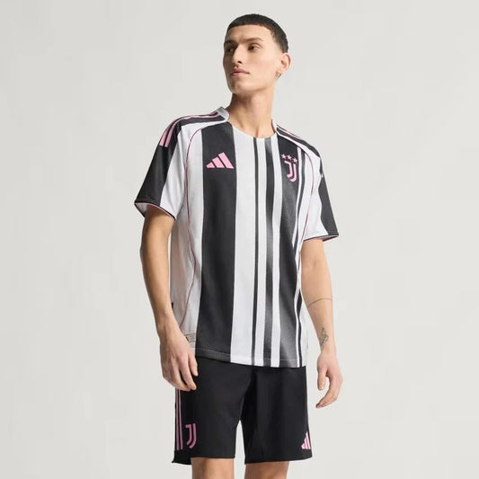 Juventus Home 25/26 Jogador Adidas - Branco e Preto